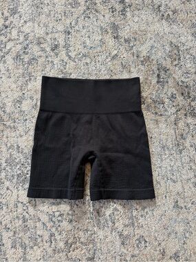 Colsie Black High-Waist Biker Shorts